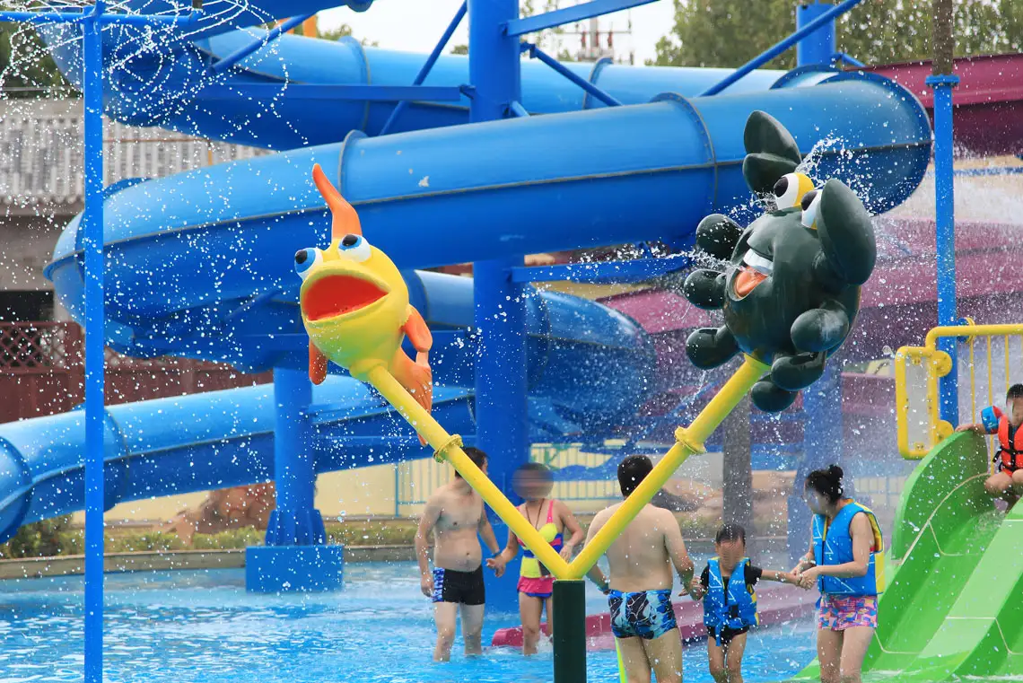 AquaPlay Series: Fiberglass Fish & Crab Spray Features for Water Parks